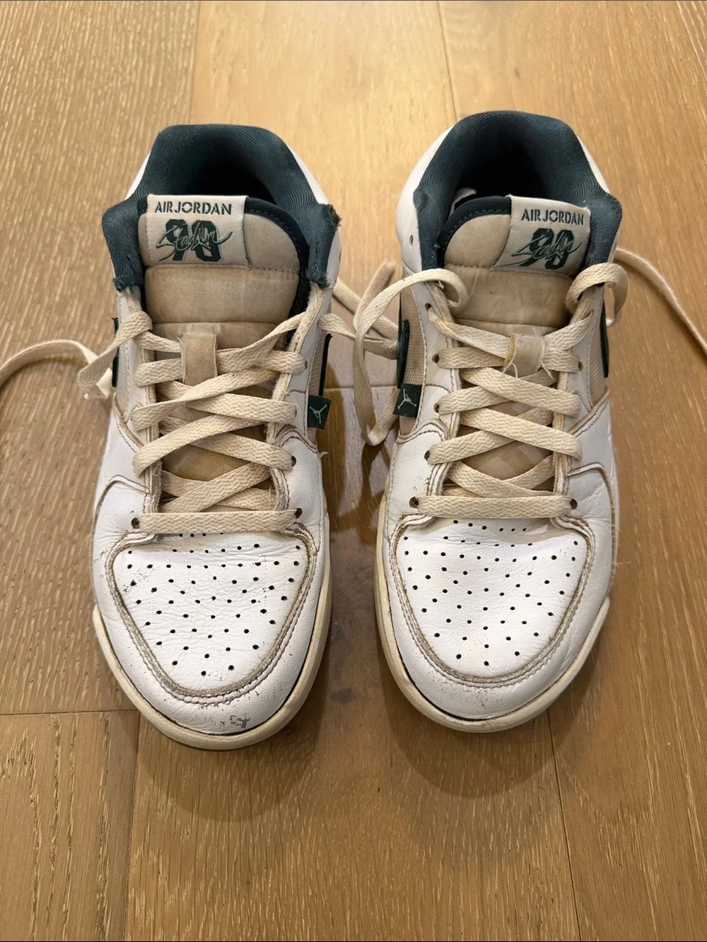 Nike Air Jordan Stadium 90 - big kid 6.5Y / Women’s 8 white with green